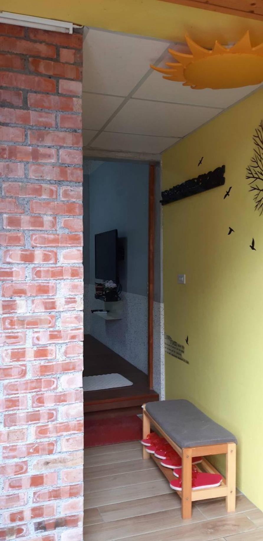 Sunshine Homestay Нанвань Екстер'єр фото