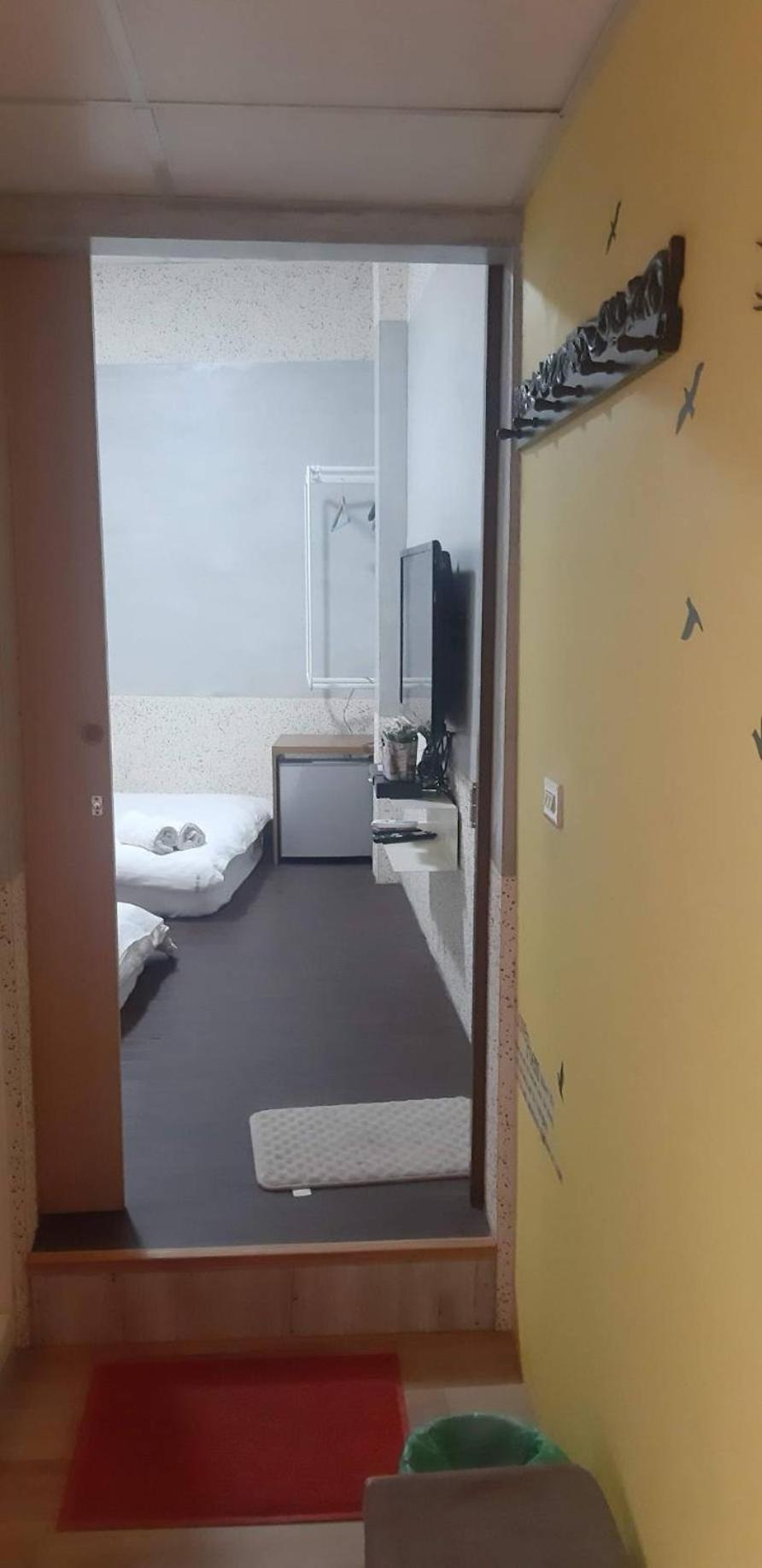 Sunshine Homestay Нанвань Екстер'єр фото